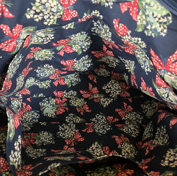 Vera Bradley Vera Tote Bag Rose Toile - Picture 11 of 16